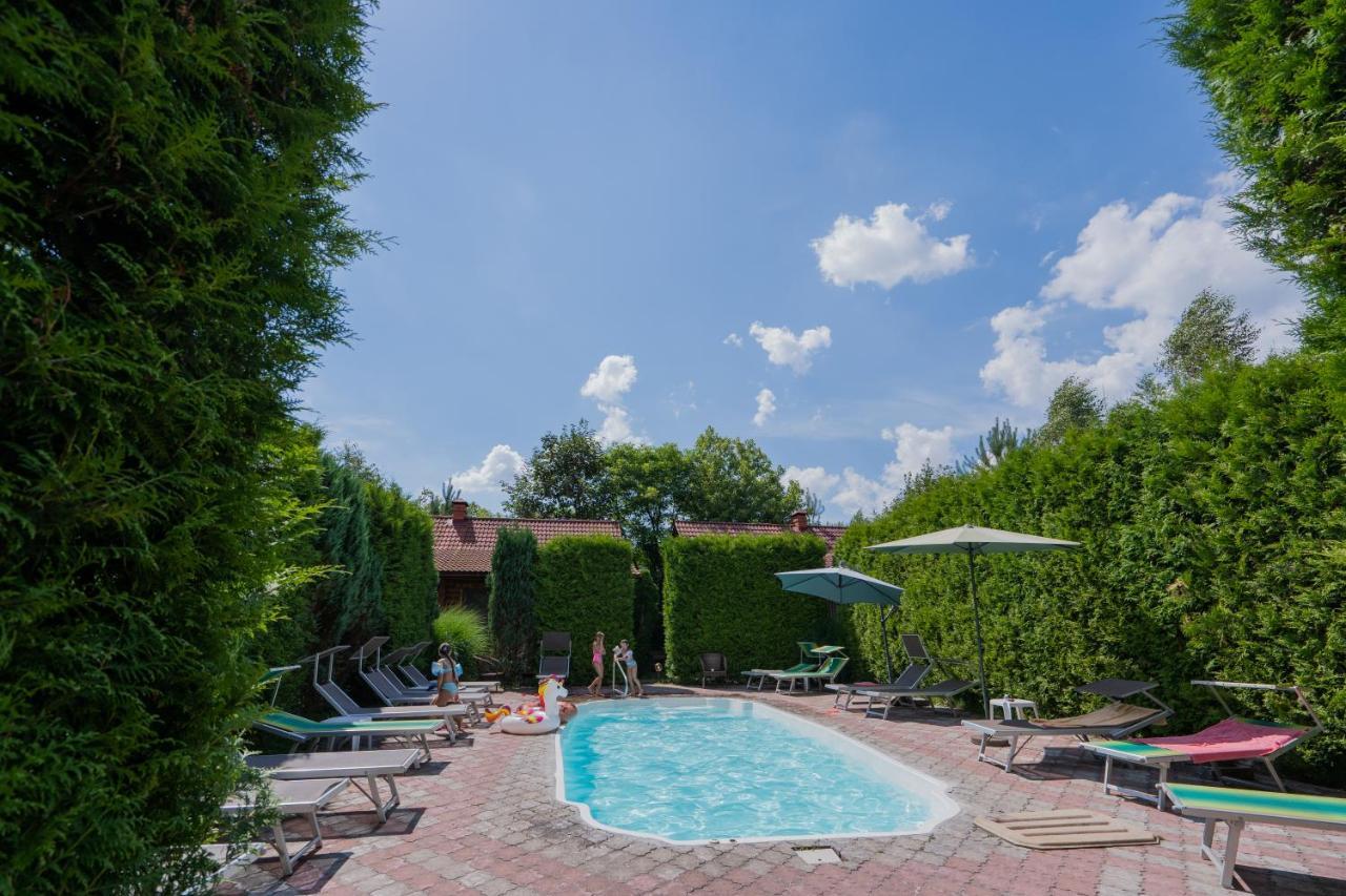 Villa Garden Hotel Solochin Exterior foto